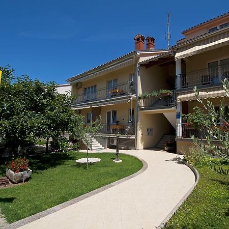 פורץ Apartments Maria מראה חיצוני תמונה