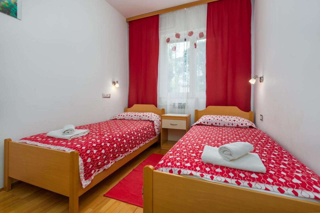 פורץ Apartments Maria מראה חיצוני תמונה