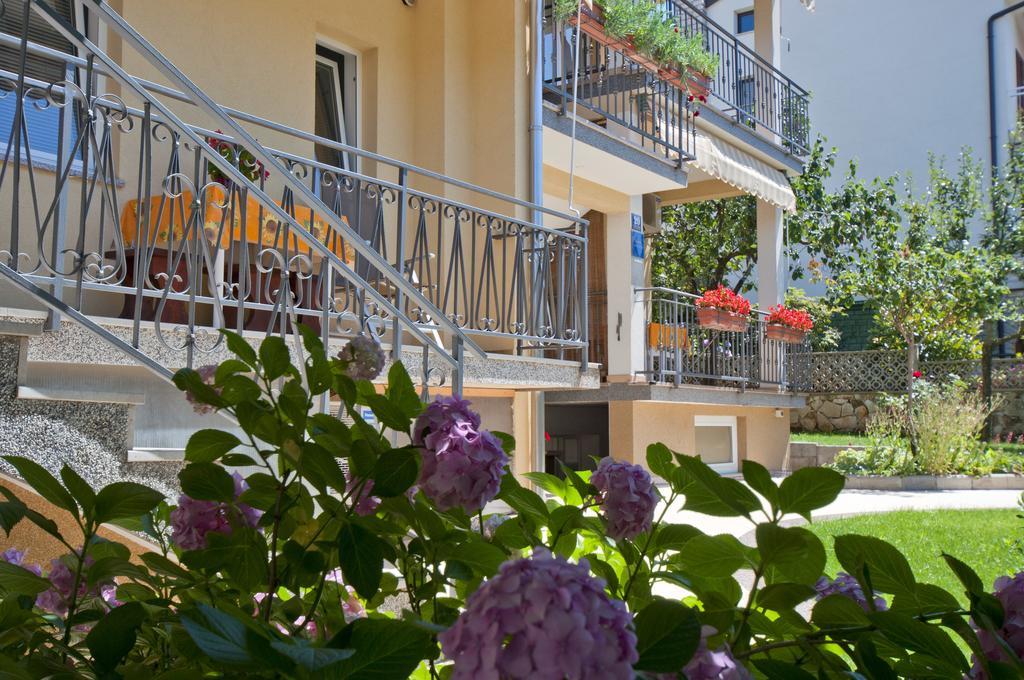 פורץ Apartments Maria מראה חיצוני תמונה